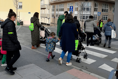 A EIM Monte Alto percorrendo as rúas do barrio da man de STOP Accidentes