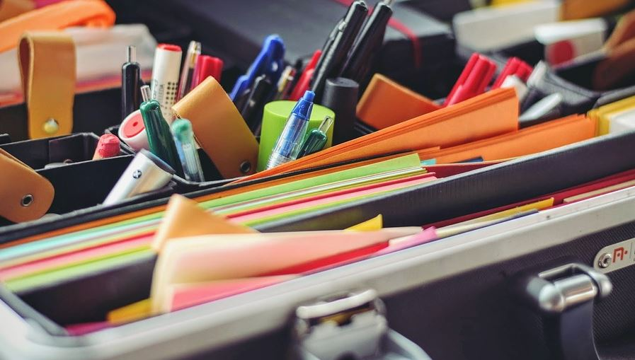 Material de papelería.